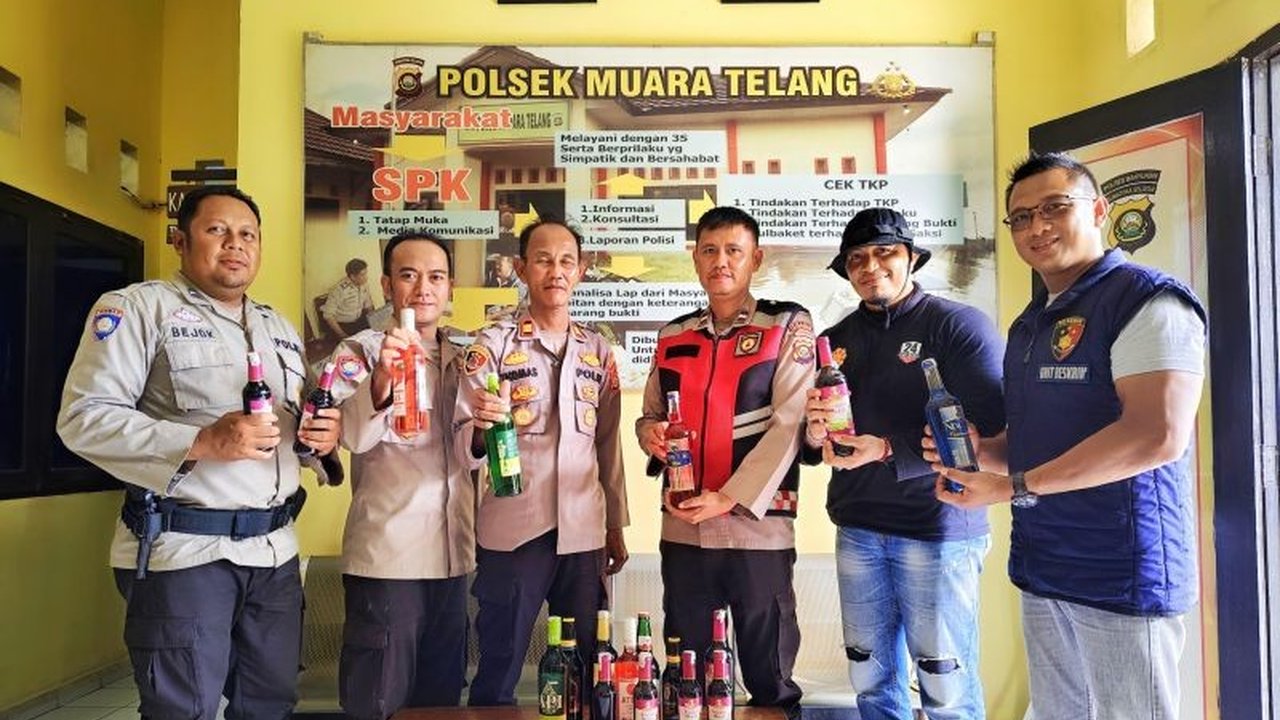 Polres Banyuasin menutup sejumlah warung yang menjual minuman keras ilegal menjelang Ramadhan 2025 untuk menciptakan lingkungan yang kondusif dan melindungi masyarakat dari bahaya miras.