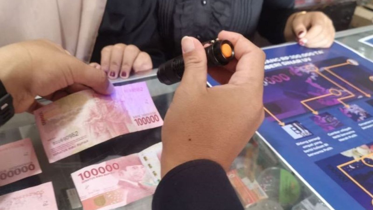 Bank Indonesia mencatat pertumbuhan uang beredar M2 yang signifikan di Januari 2025, mencapai Rp9.232,8 triliun dengan berbagai faktor pendorong yang perlu diperhatikan.