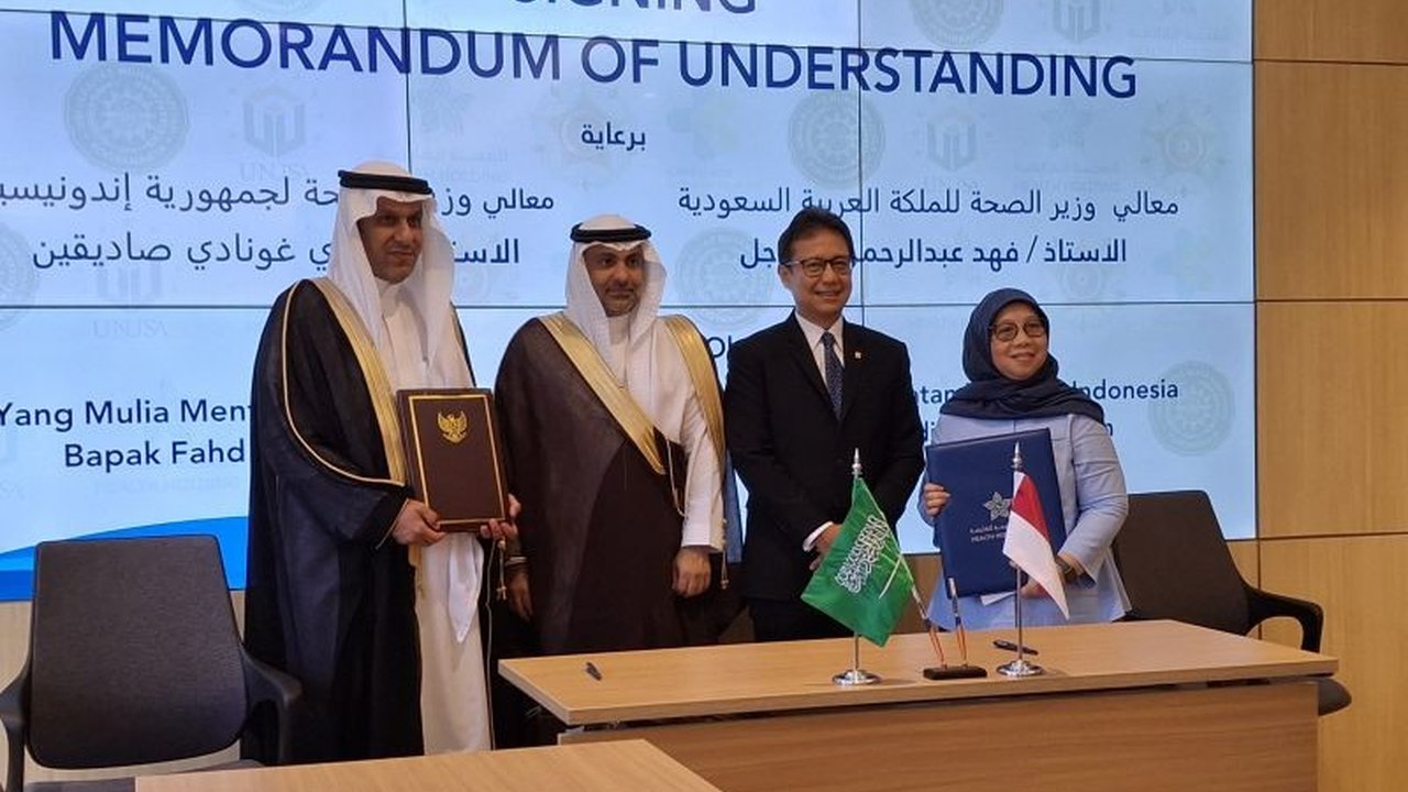 Kementerian Kesehatan Indonesia dan Arab Saudi menandatangani nota kesepahaman (MoU) untuk pertukaran SDM, pelatihan, dan pertukaran sertifikat vaksin digital guna meningkatkan layanan kesehatan dan haji-umroh.