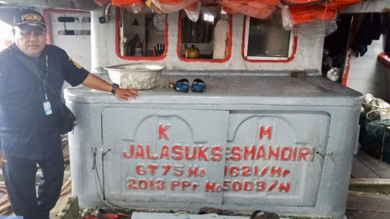 KKP Tindak Tegas Kapal Lakukan Alih Muat Ilegal di Laut Aru