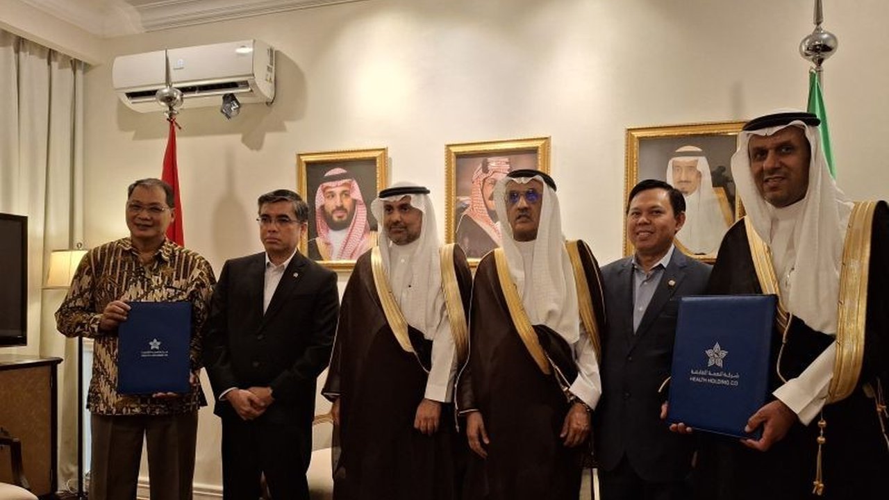 Menteri Kesehatan Arab Saudi membahas kerja sama kesehatan dan ketenagakerjaan dengan pemerintah Indonesia, termasuk penempatan tenaga kesehatan Indonesia di Arab Saudi.