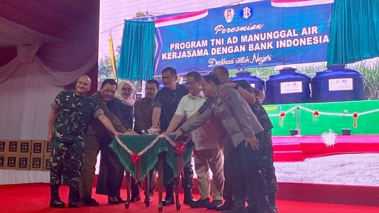 Bank Indonesia dan TNI Angkatan Darat berkolaborasi membangun 123 sumur pompa air di berbagai provinsi, memberikan akses air bersih bagi lebih dari 37.000 jiwa dan mendukung ketahanan pangan.