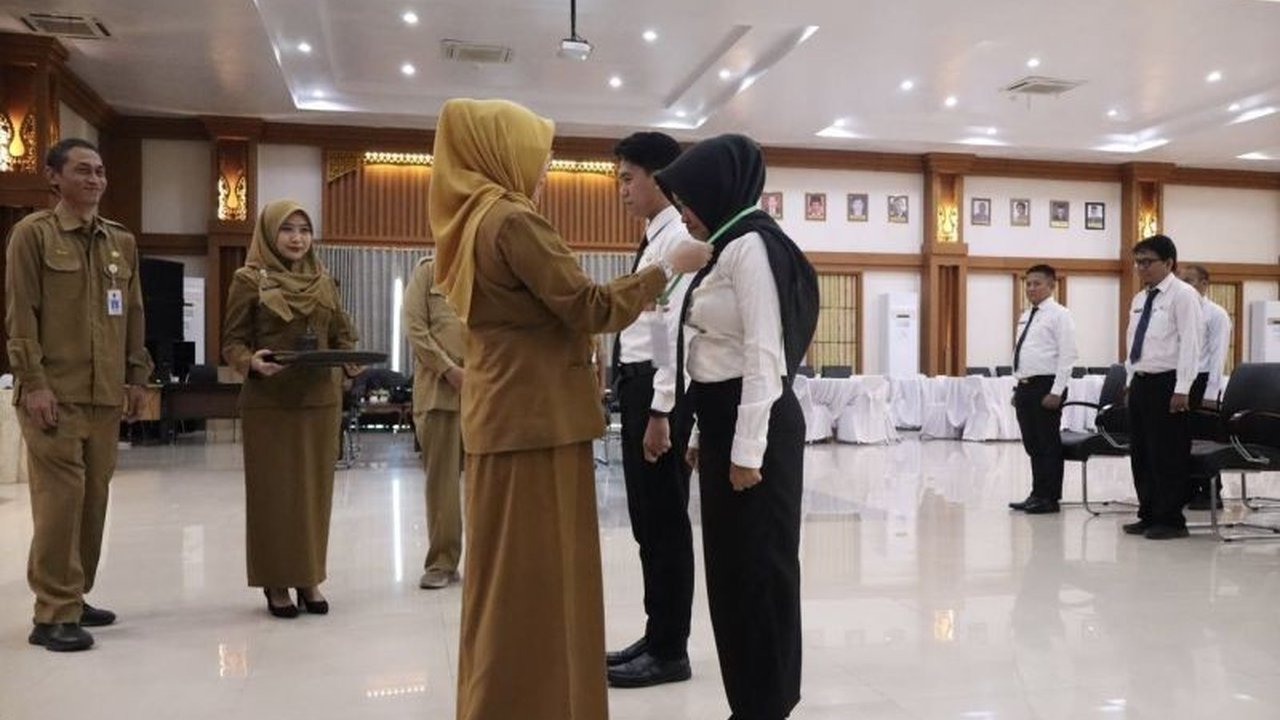 Pemerintah Provinsi Kalimantan Selatan (Pemprov Kalsel) menggelar pelatihan Sistem Akuntabilitas Kinerja Instansi Pemerintah (SAKIP) untuk memperkuat akuntabilitas kinerja ASN dan meningkatkan pelayanan publik.
