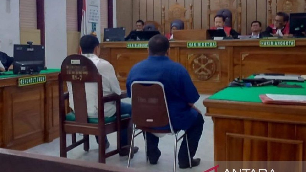 Majelis hakim Pengadilan Tipikor Medan menolak eksepsi Terbit Rencana Perangin-angin dan Iskandar Perangin-angin terkait kasus dugaan suap proyek di Pemkab Langkat senilai Rp68,4 miliar; persidangan berlanjut.