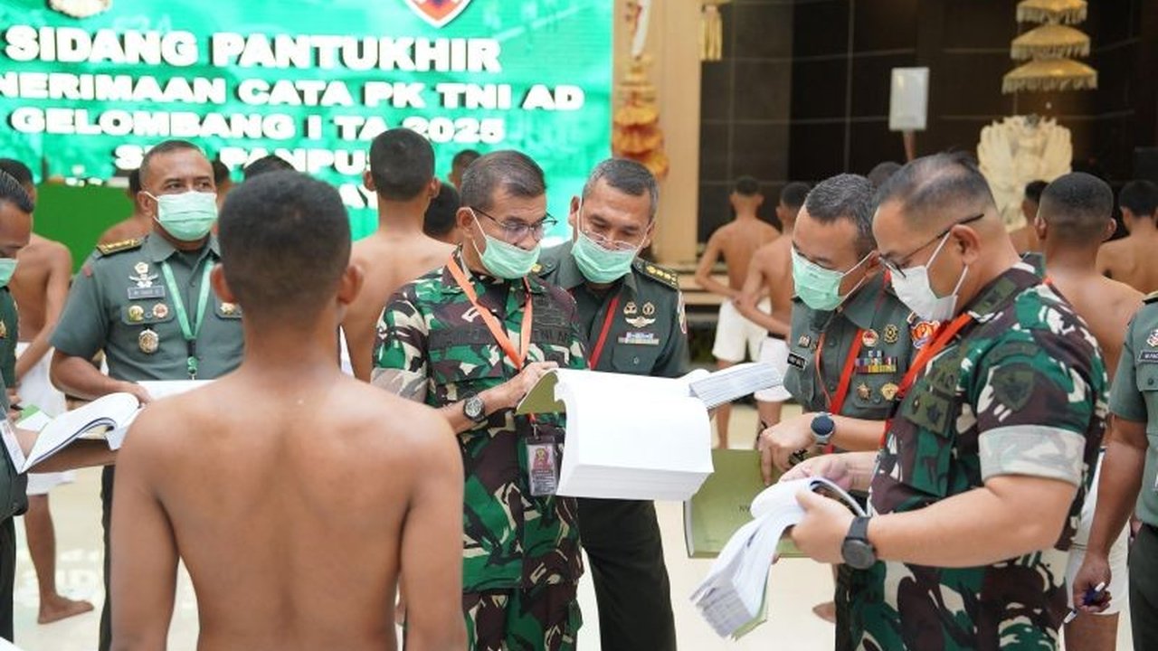 Pangdam IX/Udayana Mayjen TNI Muhammad Zamroni memastikan rekrutmen Calon Tamtama Prajurit Karier (Cata PK) TNI AD TA 2025 di wilayahnya berlangsung objektif, transparan, dan bebas dari praktik percaloan.