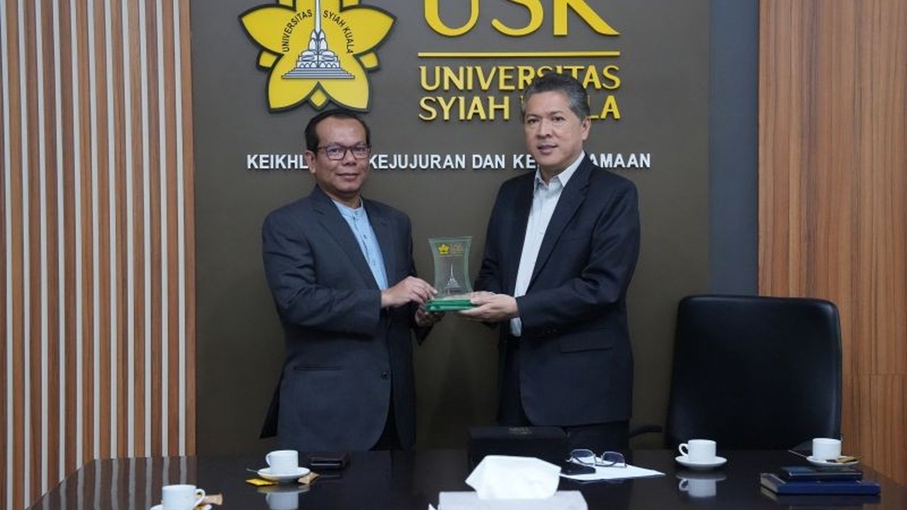 Universitas Syiah Kuala (USK) dan Universiti Teknologi Malaysia (UTM) resmi membentuk Nusantara Global Lab untuk mendorong pengembangan ilmu pengetahuan dan mengangkat khazanah keilmuan Nusantara, khususnya di bidang kebencanaan dan riset nilam Aceh.
