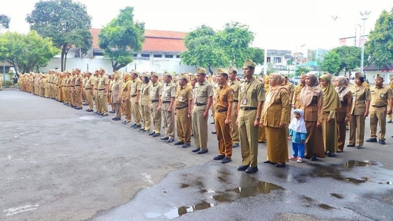 Wakil Bupati Kudus, Bellinda Putri Sabrina Birton, meminta seluruh ASN untuk menunjukkan loyalitas dan dedikasi dalam melayani masyarakat dengan peningkatan produktivitas dan responsif terhadap aduan.