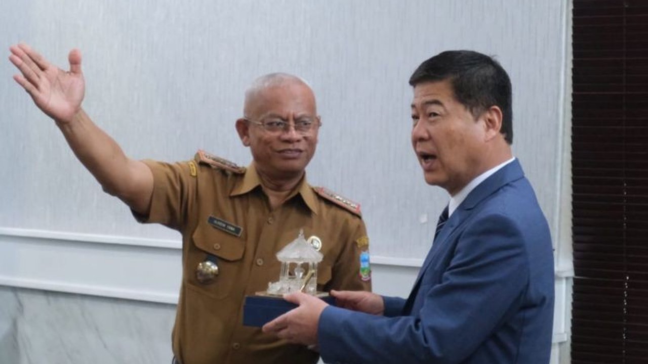 Pemerintah Kabupaten Garut dan Kota Sue Machi, Jepang, sepakat menjalin kerja sama perdagangan beras organik dan hasil perikanan untuk memenuhi permintaan pasar Jepang,  sekaligus membuka peluang kerja bagi masyarakat Garut.