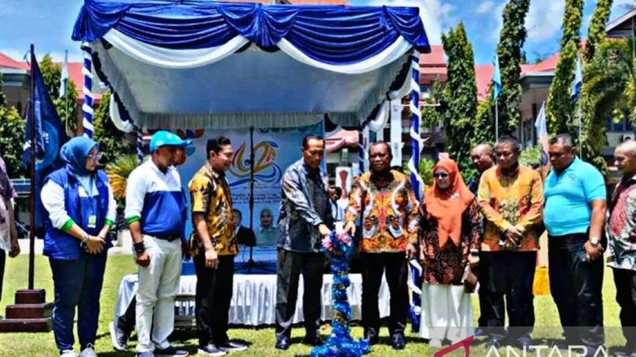 Universitas Pattimura (Unpatti) Ambon merayakan Dies Natalis ke-62 dengan berbagai kegiatan, berkomitmen meningkatkan pendidikan di Maluku dan menuju kampus bertaraf internasional.