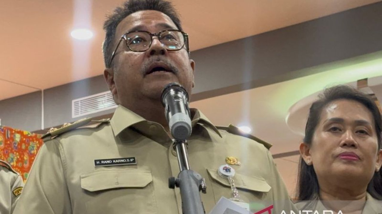 Wakil Gubernur DKI Jakarta, Rano Karno, mengusulkan pembangunan pusat oleh-oleh khas Jakarta untuk mendukung UMKM dan melestarikan budaya Betawi menjelang perayaan lima abad Kota Jakarta.