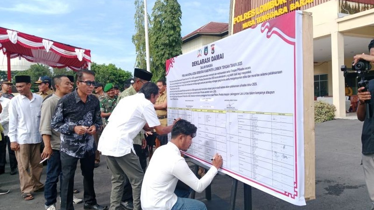 Wakil Bupati Lombok Tengah mengingatkan panitia Pilkades Serentak di 24 desa agar tetap netral demi menciptakan pesta demokrasi yang aman dan damai pada 26 Februari 2025.