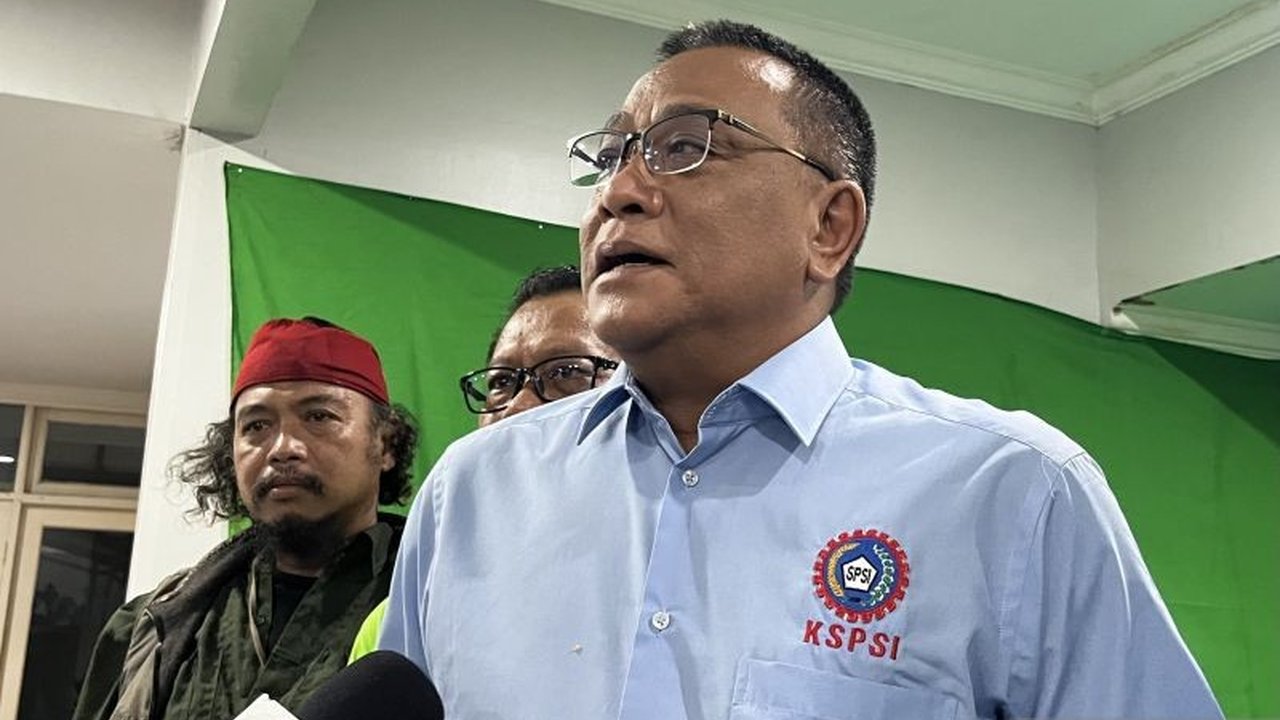 KSPSI memberikan apresiasi positif terhadap kenaikan Upah Minimum Nasional (UMN) 6,5 persen di era Presiden Prabowo, namun tetap menyoroti kebijakan perburuhan sebelumnya yang dinilai merugikan buruh.