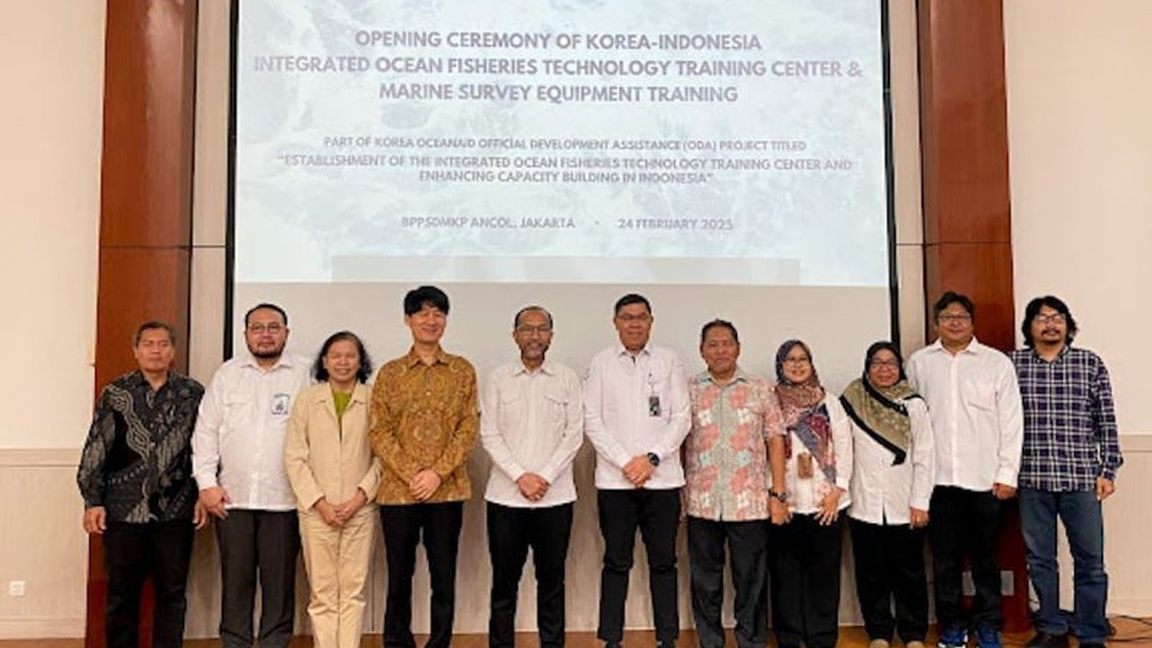 Kerja sama Indonesia-Korea Selatan melahirkan KIOTEC Ancol, pusat pelatihan kelautan dan perikanan yang diharapkan mencetak tenaga kerja terampil dan mendukung kemandirian pangan berbasis ekonomi biru.