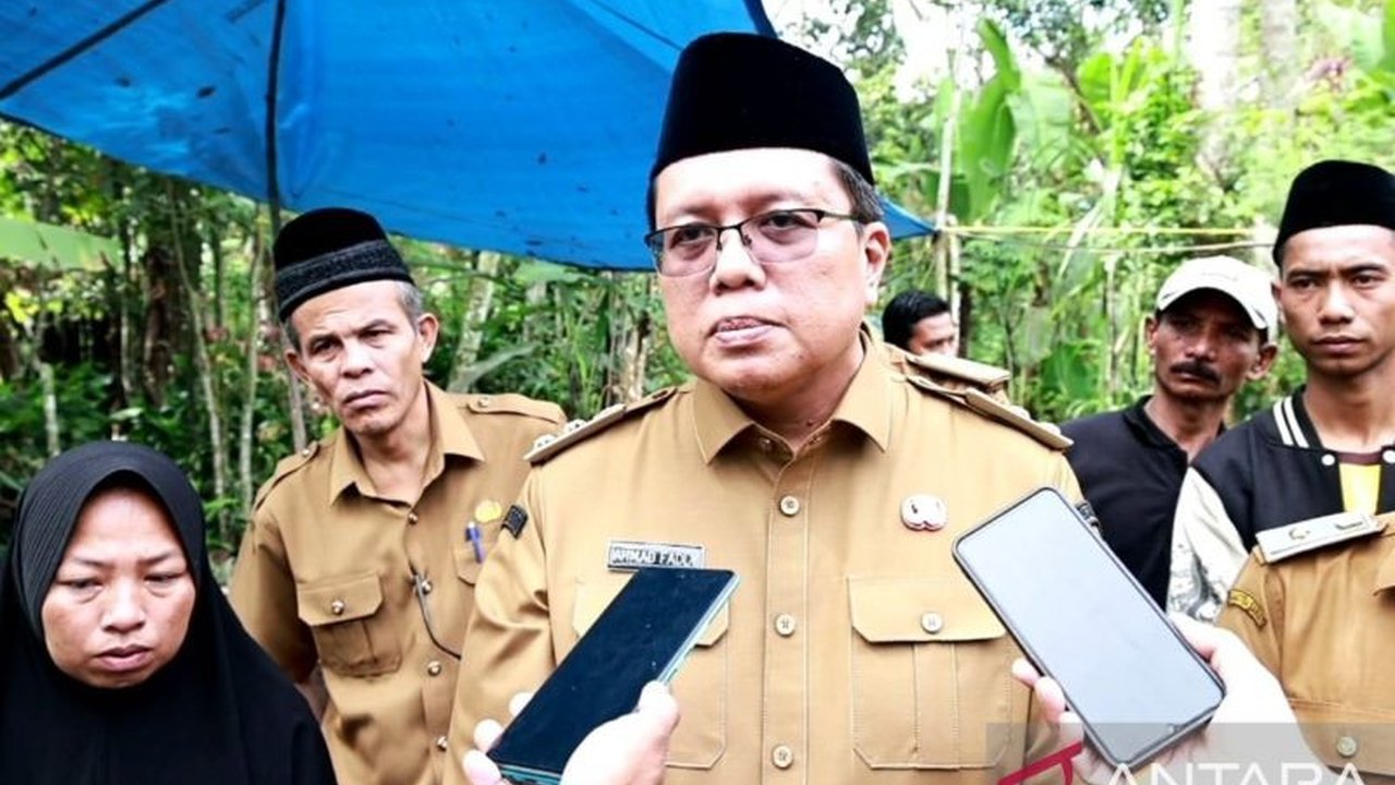 Pemerintah Kabupaten Tanah Datar memberikan layanan trauma healing kepada keluarga Cinta Novita Sari, pelajar 15 tahun yang menjadi korban pembunuhan di Jorong Guguak Manih, guna membantu pemulihan mental dan emosional.