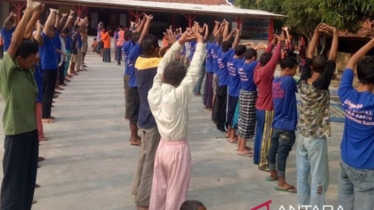 Ketua LKS Panti Aura Welas Asih menyoroti minimnya perlindungan ODGJ di Sukabumi, Jawa Barat, dan mendesak pemerintah untuk meningkatkan fasilitas serta kesadaran masyarakat.