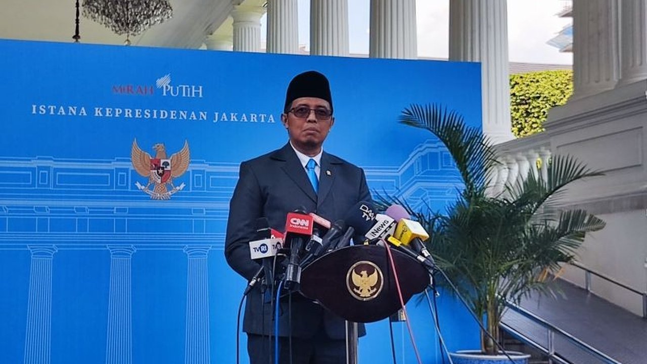 Rosan Roeslani ditunjuk sebagai CEO BPI Danantara, didampingi Pandu Sjahrir dan Dony Oskaria, untuk mengelola aset negara senilai lebih dari USD900 miliar.