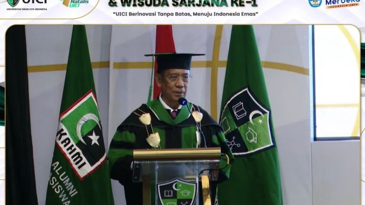 Universitas Insan Cita Indonesia (UICI) menggelar wisuda perdana, mencetak talenta digital berkualitas dan berkontribusi pada visi Indonesia Emas 2045.
