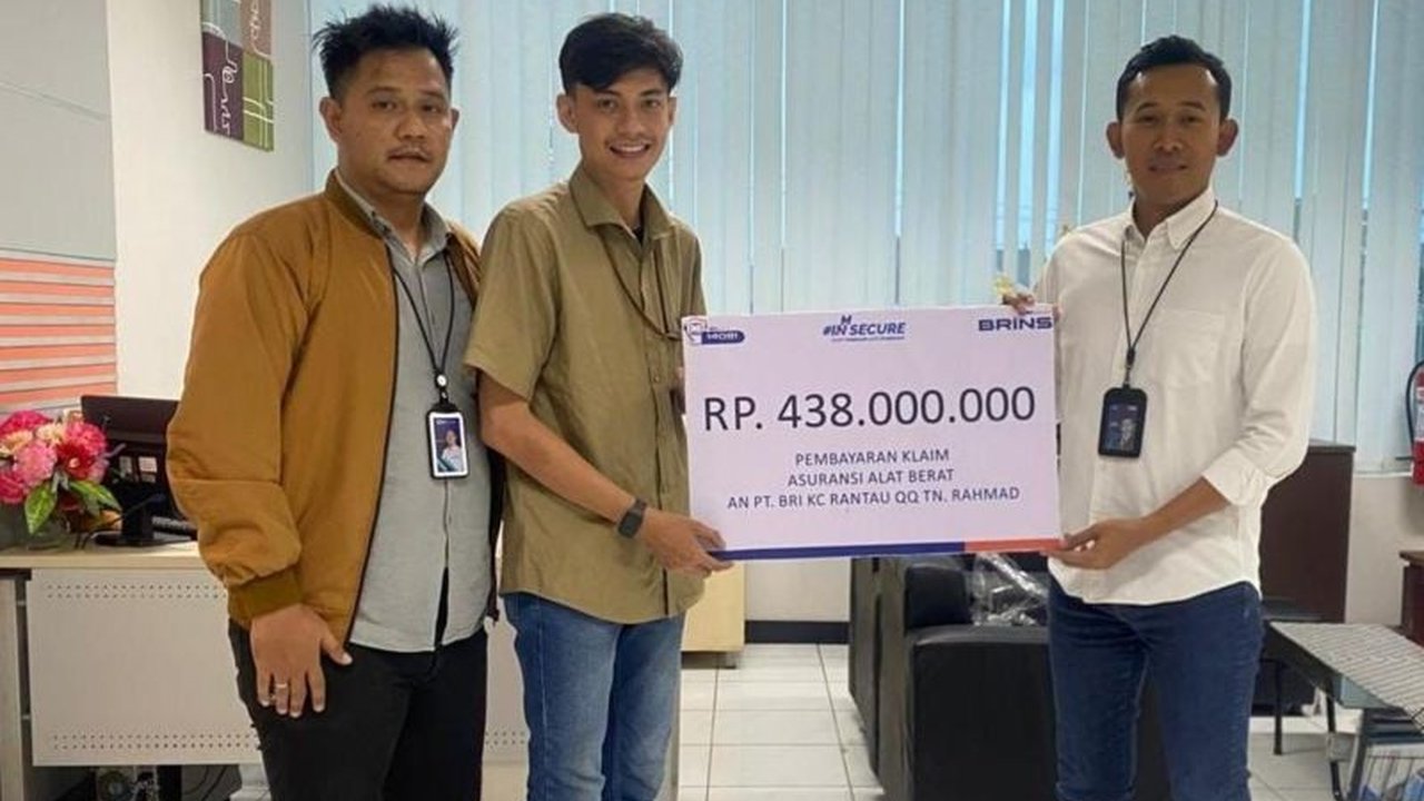 BRI Insurance kembali menunjukkan komitmennya dengan membayar klaim asuransi alat berat senilai Rp438 juta kepada PT Hasnur Group, sekaligus menggencarkan edukasi asuransi kepada masyarakat.