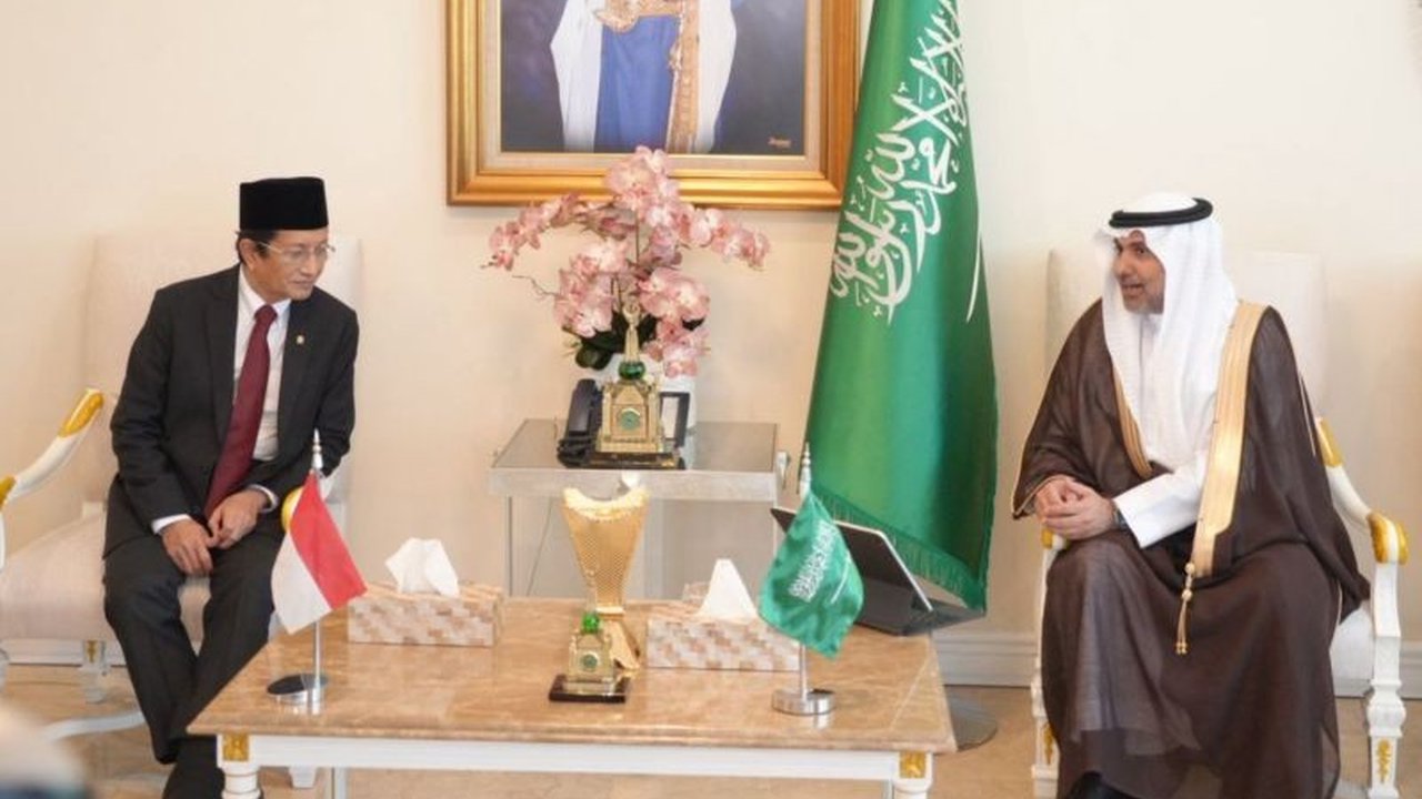 Menteri Agama Nasaruddin Umar meminta Pemerintah Arab Saudi untuk tidak membatasi usia jamaah haji berdasarkan umur, melainkan kondisi kesehatan, dengan harapan memberikan kesempatan lebih banyak bagi calon jamaah Indonesia.