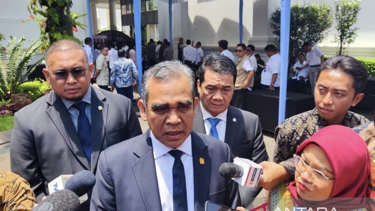 Sekjen Gerindra tegaskan hubungan baik dengan PDIP tetap terjaga meskipun beberapa kepala daerah PDIP tak hadir di retret Magelang yang diinisiasi Prabowo.