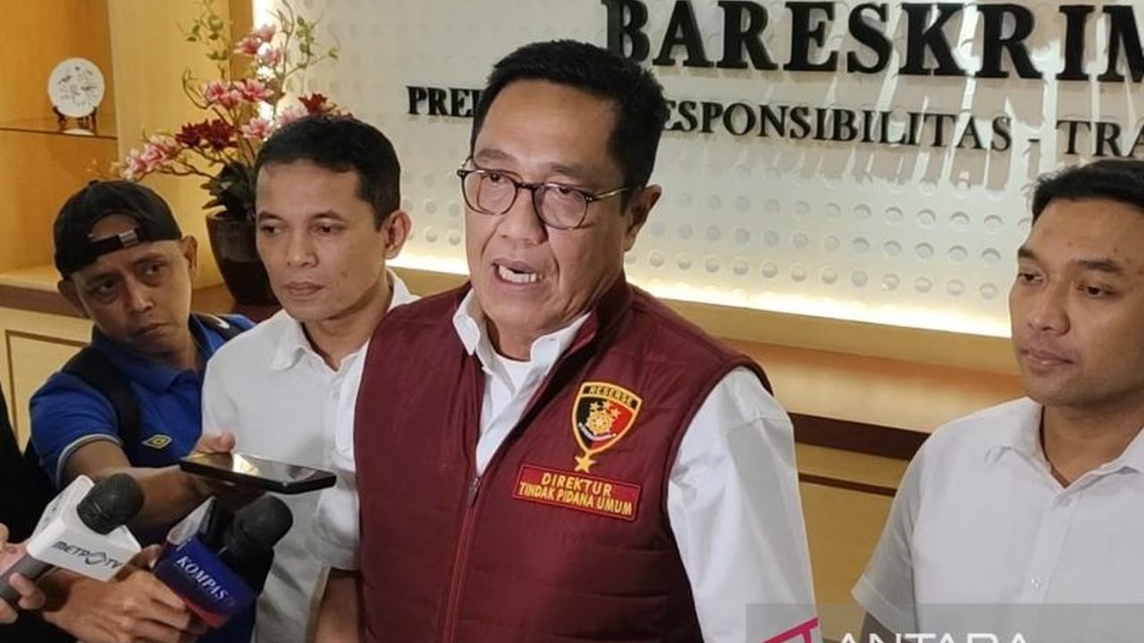 Bareskrim Polri menahan empat tersangka kasus dugaan pemalsuan sertifikat di Tangerang dan membuka peluang adanya tersangka lain yang terlibat dalam kasus tersebut.