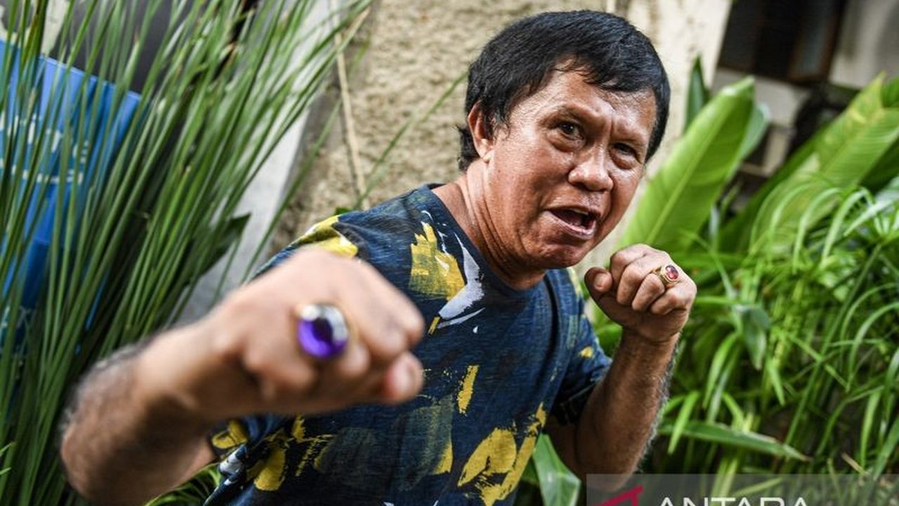 Mantan juara dunia tinju, Ellyas Pical, dirawat intensif di ICU RS Harapan Kita Jakarta karena penyakit jantung; kondisi kesehatannya mendapat perhatian luas dari publik dan KONI.