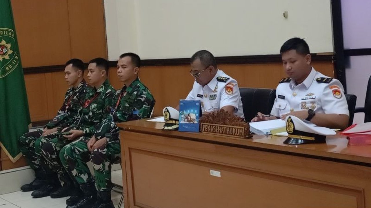 Pengadilan Militer II-08 Jakarta akan memeriksa tiga oknum TNI AL terdakwa kasus penembakan bos rental di Rest Area KM 45 Tol Tangerang-Merak pada sidang lanjutan Kamis (27/2).
