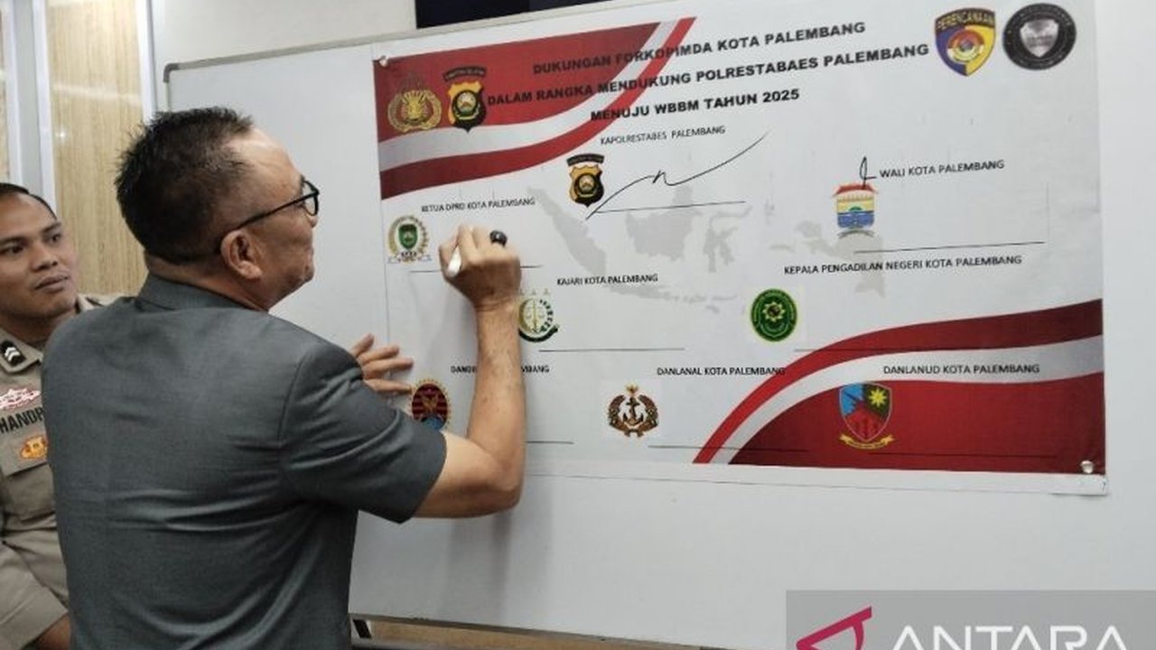 DPRD Palembang bersama Polrestabes Palembang memberantas peredaran narkoba di Kota Palembang, khususnya di wilayah Kertapati dan Seberang Ulu II yang menjadi area rawan.