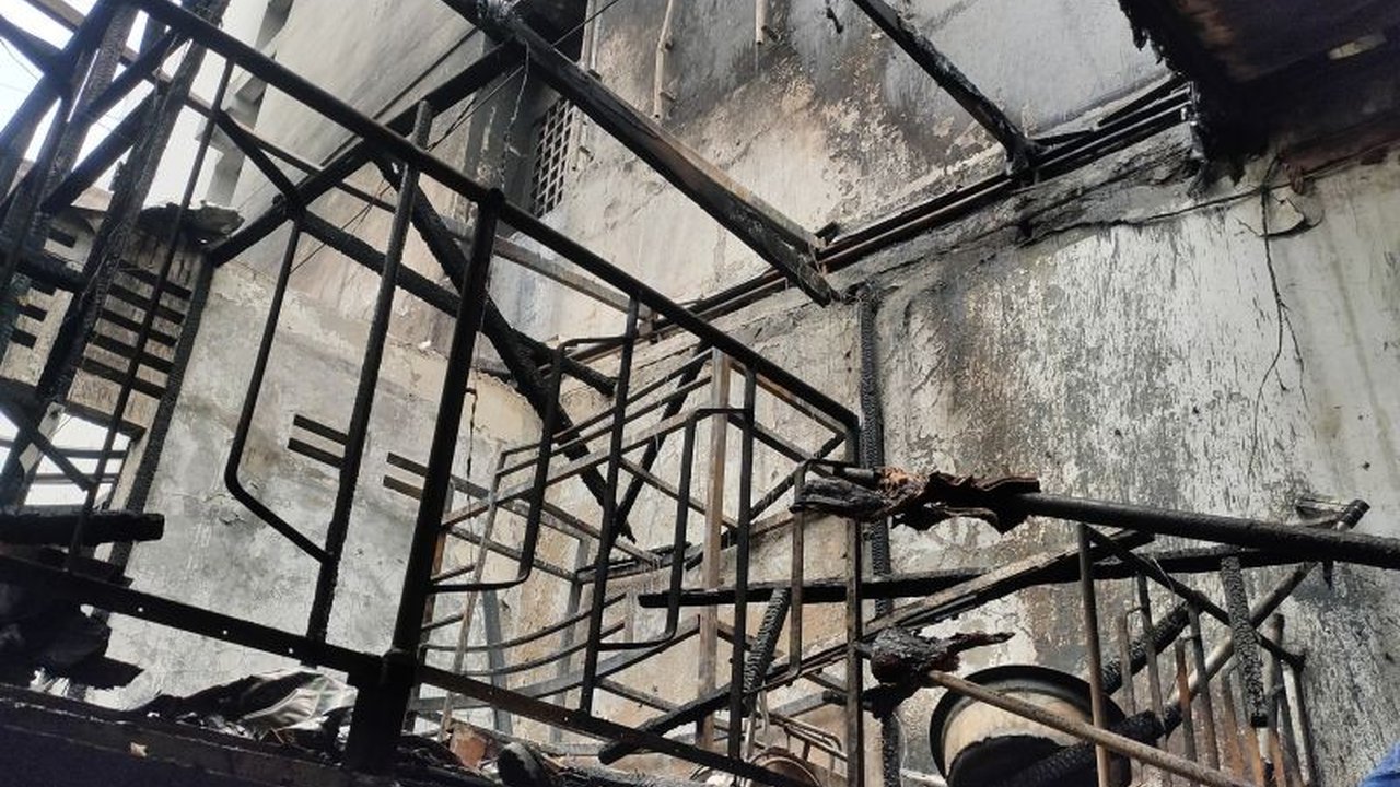 Kebakaran Hotel 101 Urban: Api Berasal dari Gudang Optik, Tidak Ada Korban Jiwa