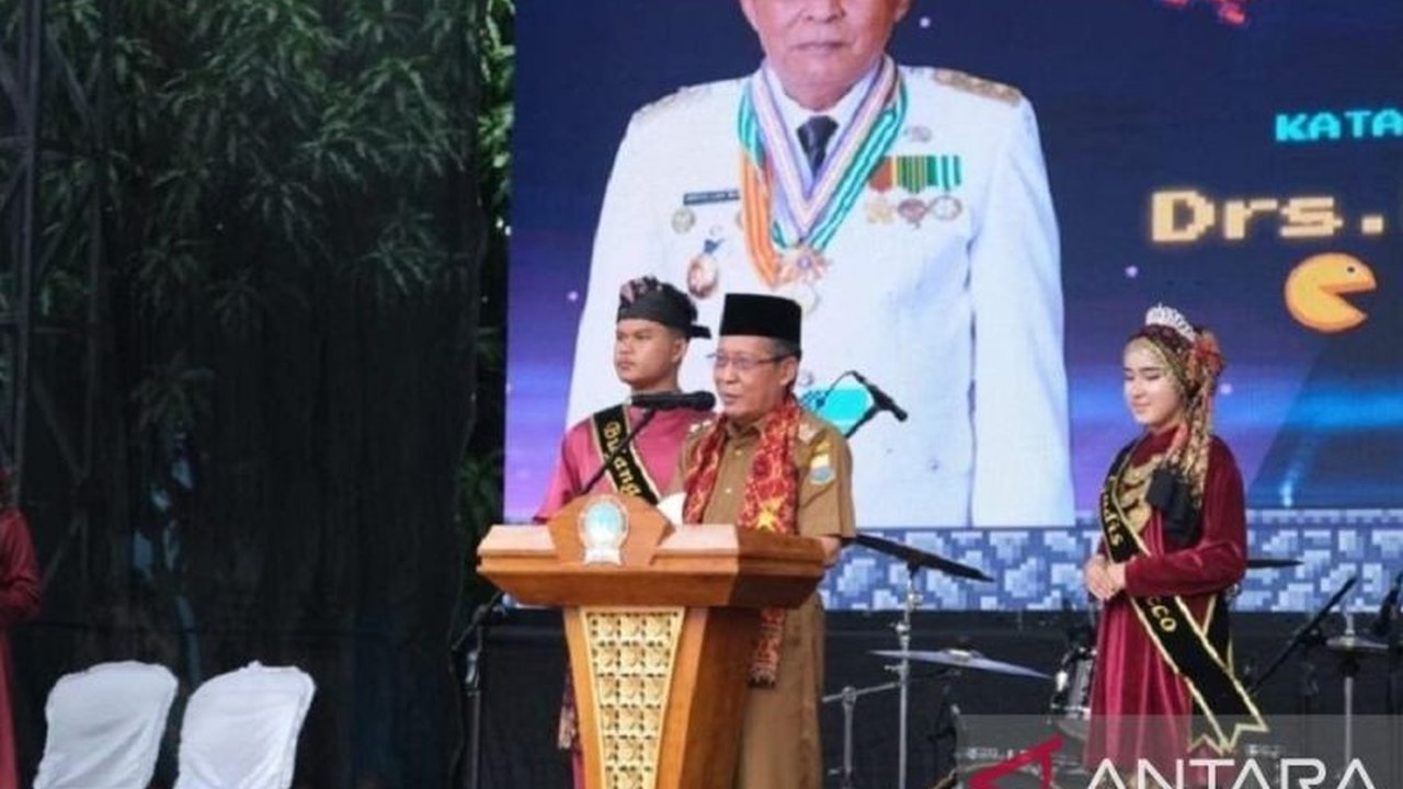 Pemprov Jambi berkomitmen meningkatkan kualitas pendidikan dengan pengembangan kurikulum berbasis teknologi dan kewirausahaan untuk mencetak generasi emas yang tangguh dan cerdas.