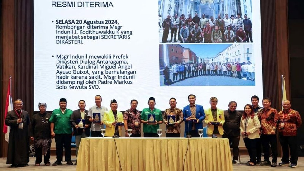 Konferensi Waligereja Indonesia (KWI) menganugerahkan penghargaan kepada tujuh ketua umum organisasi pemuda lintas iman atas kontribusi nyata mereka dalam membangun persatuan dan kerukunan antarumat beragama di Indonesia.