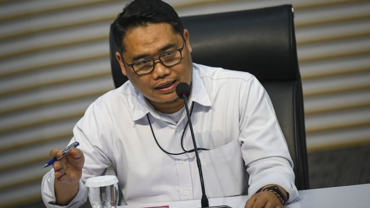 Ketua Umum Pemuda Pancasila, Japto Soerjosoemarno, akan diperiksa KPK sebagai saksi kasus dugaan gratifikasi mantan Bupati Kutai Kartanegara, Rita Widyasari, setelah rumahnya digeledah dan ditemukan aset mewah senilai miliaran rupiah.