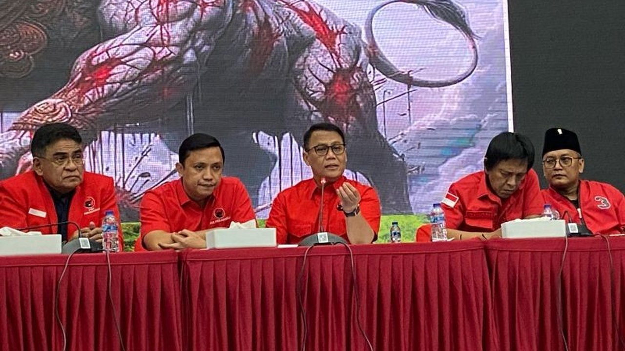 Juru Bicara PDI Perjuangan, Ahmad Basarah, menegaskan Megawati Soekarnoputri tidak melarang kepala daerah PDIP ikut retret di Magelang, melainkan meminta penundaan untuk fokus melayani rakyat.