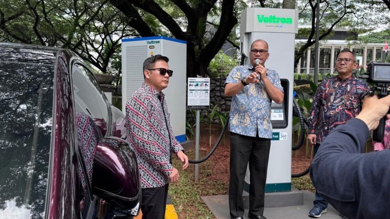 Voltron Indonesia resmikan SPKLU DC 360 kW pertama di Indonesia, yang mampu mengisi daya kendaraan listrik hingga 80 persen dalam waktu kurang dari 20 menit, mendukung percepatan adopsi kendaraan listrik di Tanah Air.