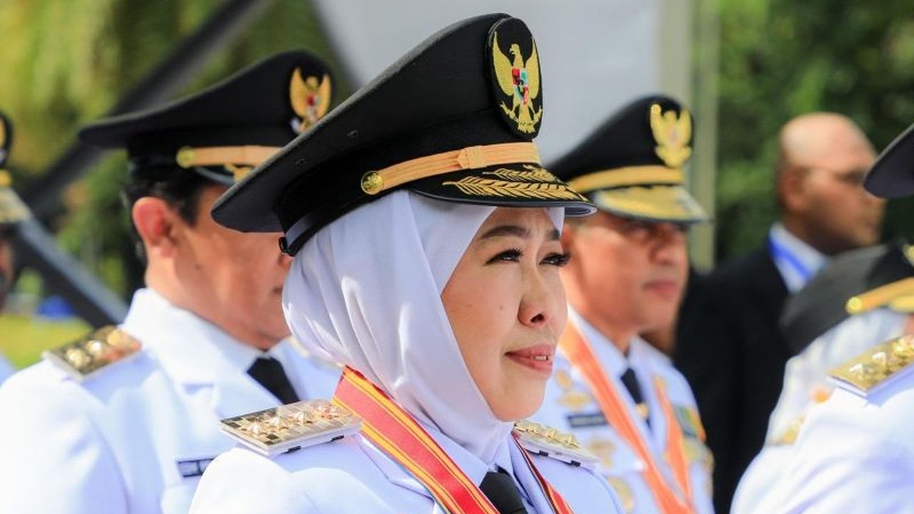 Gubernur Jawa Timur, Khofifah Indar Parawansa, memastikan proses pelantikan Bupati dan Wakil Bupati Pamekasan terpilih akan segera dilaksanakan setelah MK menolak gugatan sengketa Pilkada setempat.