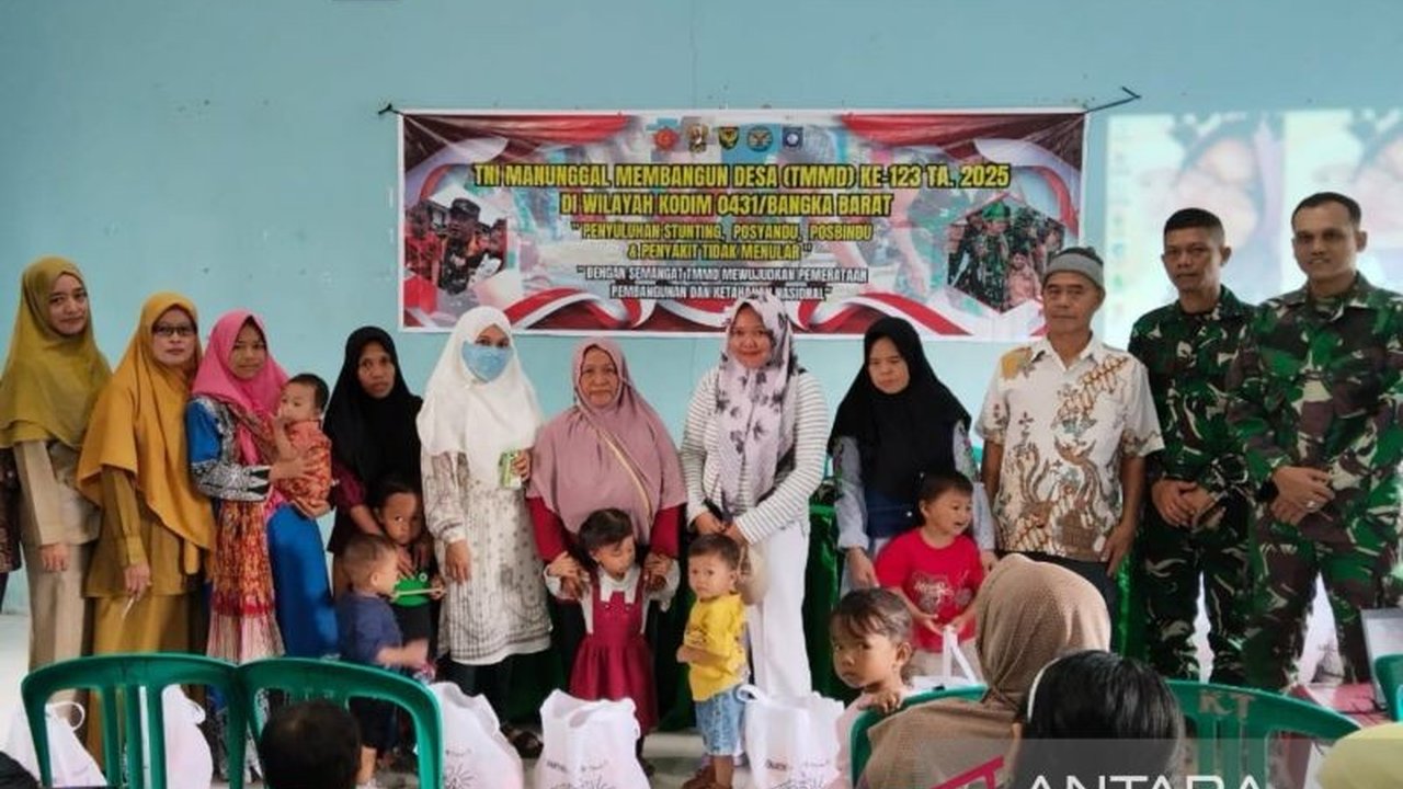 TNI Manunggal Membangun Desa (TMMD) ke-123 di Bangka Barat tak hanya fokus pada pembangunan fisik, tetapi juga aktif berkolaborasi dalam percepatan penanganan stunting melalui penyuluhan gizi dan pemanfaatan lahan untuk ketahanan pangan.