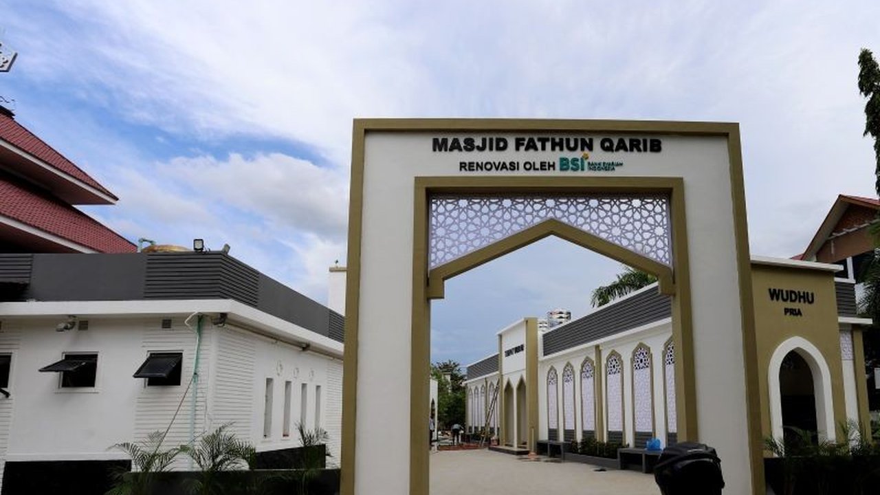 UIN Ar-Raniry Banda Aceh mendapatkan bantuan dari UEA untuk menyediakan 1.500 paket buka puasa setiap hari selama Ramadhan, serta bantuan sembako dan hewan kurban.