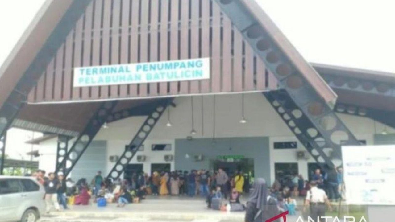Pelindo Batulicin di Kalimantan Selatan melakukan berbagai persiapan untuk menghadapi lonjakan penumpang mudik Lebaran 2025, termasuk jalur khusus angkutan penumpang dan peningkatan fasilitas.