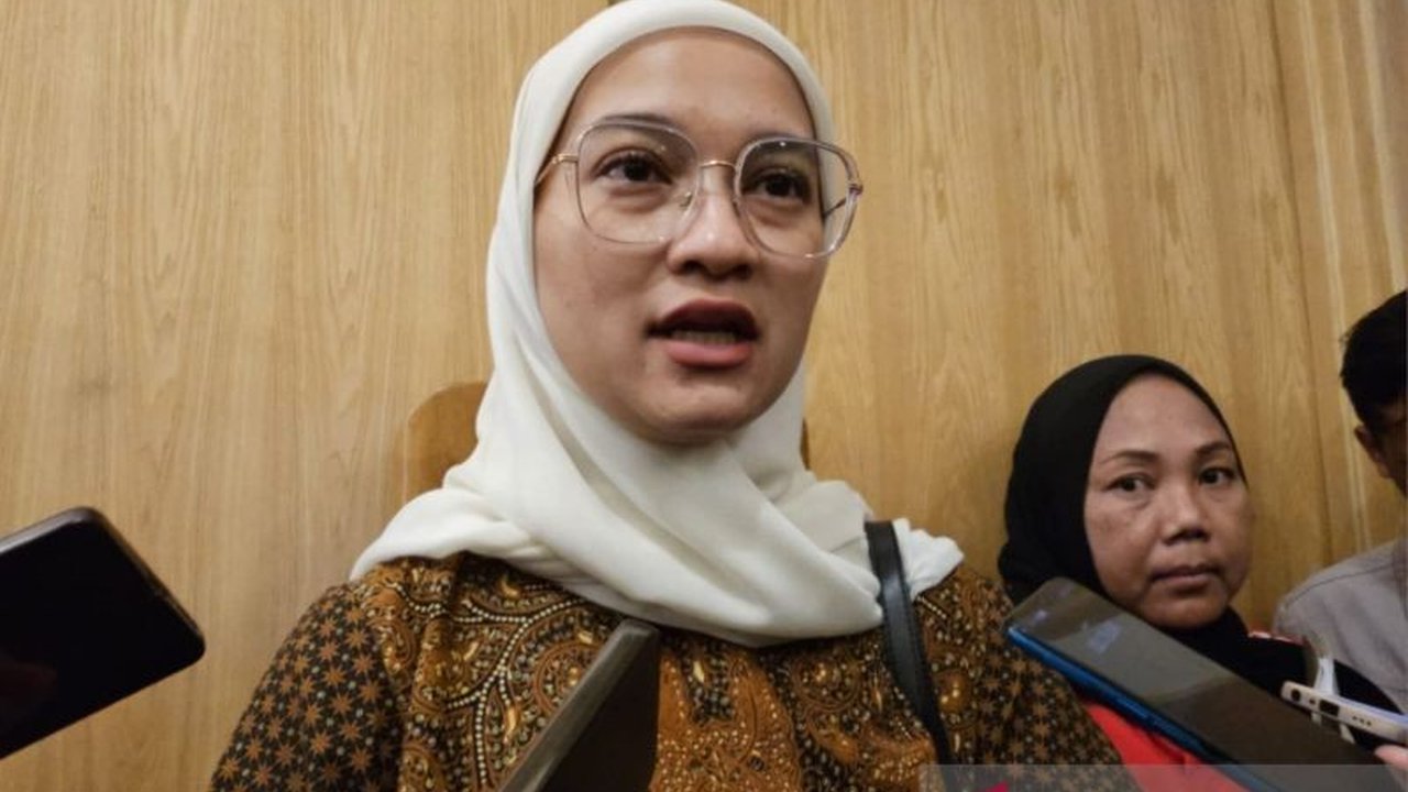 DPRD Kota Malang mendorong Pemkot Malang memaksimalkan fungsi Puspaga dalam menangani 3.406 anak tidak sekolah di tahun 2024 dan mencegah pernikahan dini.