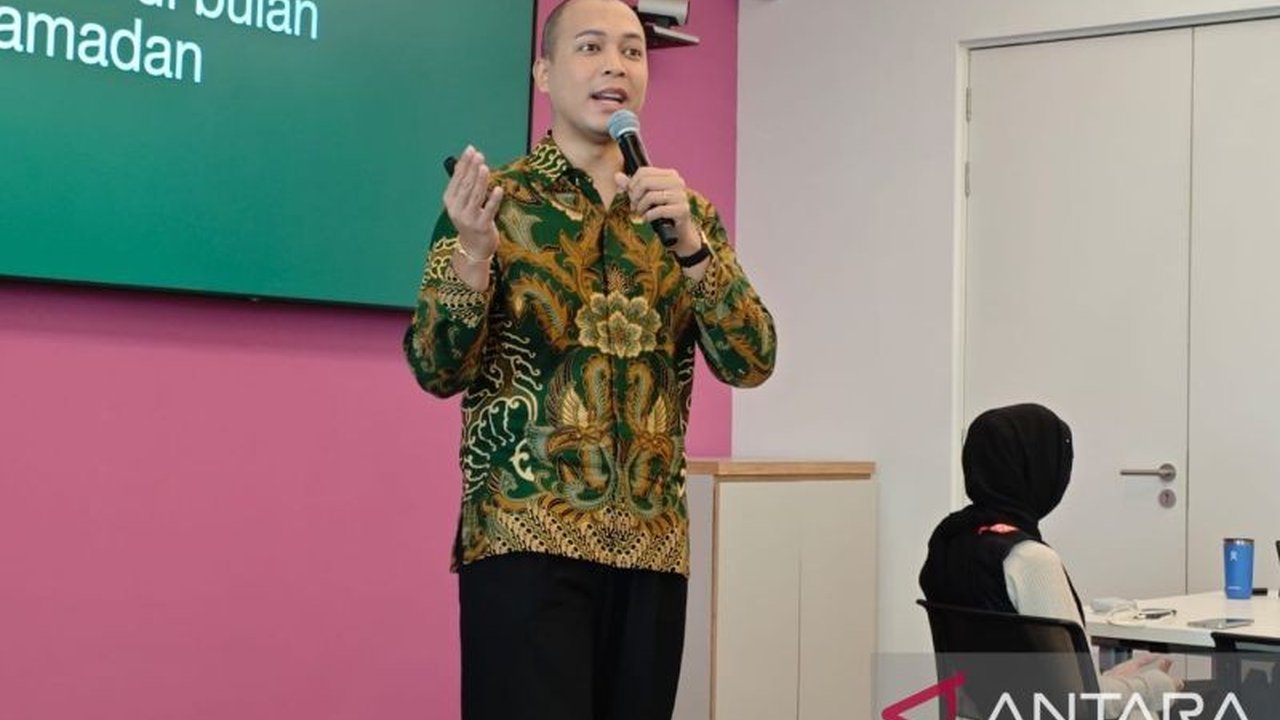 WhatsApp meluncurkan fitur Click to WhatsApp Ads (CTWA) untuk membantu UKM di Indonesia meningkatkan penjualan selama Ramadhan, memanfaatkan preferensi konsumen akan komunikasi pesan instan.