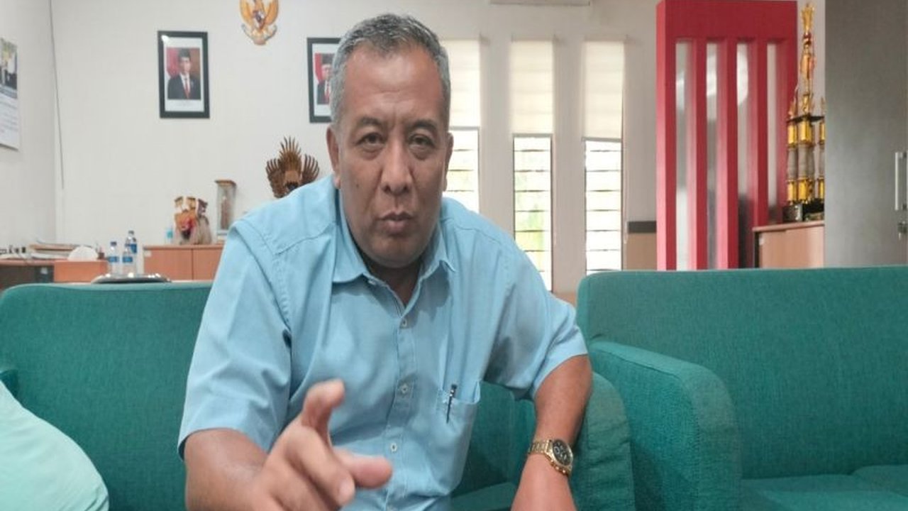 Pemerintah Kabupaten Sleman membangun Tempat Pembuangan Sampah Terpadu (TPST) baru di Moyudan pada 2025 untuk mengatasi masalah sampah yang kompleks di wilayah tersebut, ditargetkan mampu mengolah 360 ton sampah per hari jika nantinya ada 6 TPST.