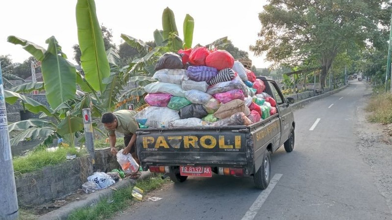 DLH Mataram Optimalkan Satgas Kebersihan Antisipasi Lonjakan Sampah Selama Ramadhan