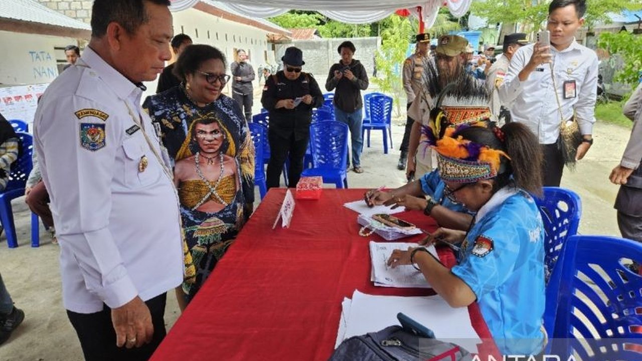 Penjabat Gubernur Papua meminta KPU segera mempersiapkan Pemungutan Suara Ulang (PSU) Pilgub Papua 2024 pasca putusan Mahkamah Konstitusi yang mendiskualifikasi salah satu calon.