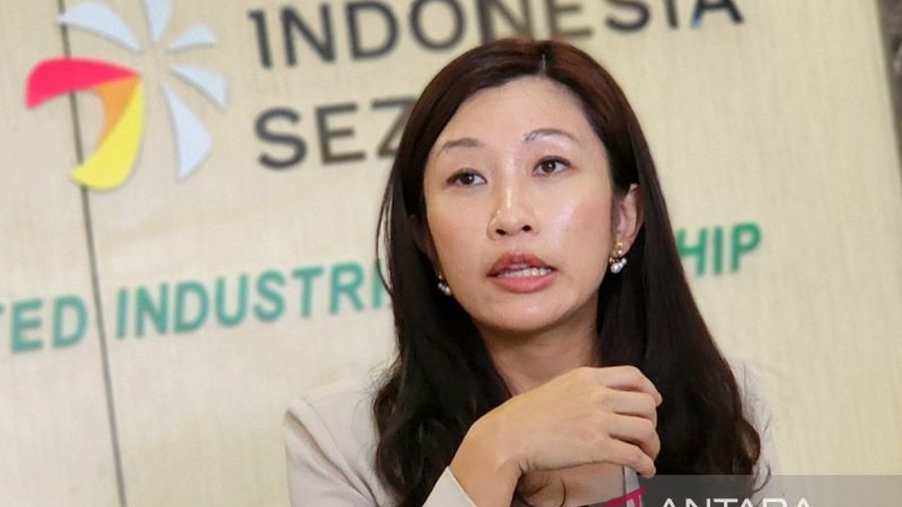 Kawasan Ekonomi Khusus (KEK) Kendal menyiapkan lahan seluas 1.200 hektare untuk pengembangan fase kedua, menargetkan investasi lebih besar dan penyerapan tenaga kerja yang signifikan.