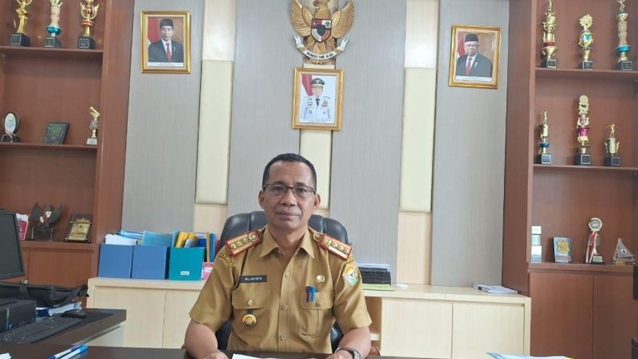 Bapenda Sulawesi Tenggara mengkaji regulasi baru untuk mewajibkan kendaraan pelat luar daerah yang beroperasi di wilayah tersebut membayar pajak daerah guna meningkatkan Pendapatan Asli Daerah (PAD).