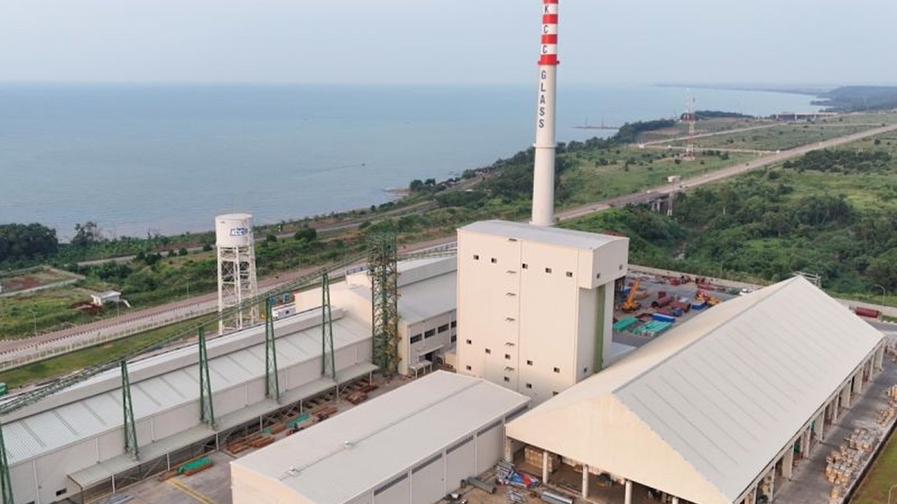 PT Kawasan Industri Terpadu Batang (KITB) siap berkolaborasi dengan Danantara untuk menarik investasi strategis, mendorong pertumbuhan ekonomi, dan menciptakan lapangan kerja di Indonesia.