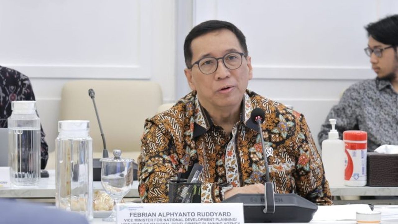 Kementerian PPN/Bappenas membuka peluang kerja sama dengan perusahaan Prancis di berbagai sektor untuk mendukung pembangunan Indonesia menuju Visi Indonesia Emas 2045, termasuk infrastruktur, energi terbarukan, dan pertanian.