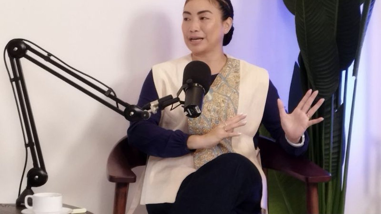 Wakil Ketua Komisi VII DPR RI, Rahayu Saraswati, mendorong Indonesia memiliki kantor berita flagship untuk melawan hoaks dan mempromosikan UMKM.