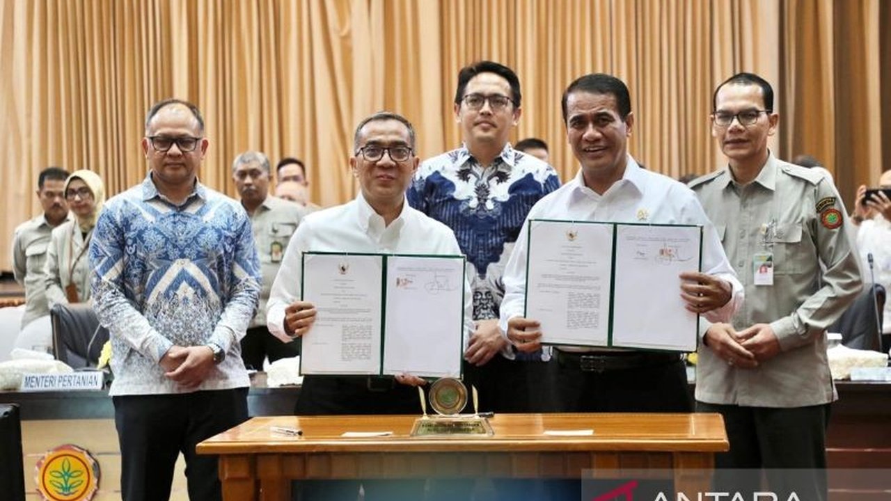 Mendikbudristek mendorong sinergi perguruan tinggi dan Kementan untuk riset kemandirian pangan nasional, fokus pada 10 komoditas unggulan.