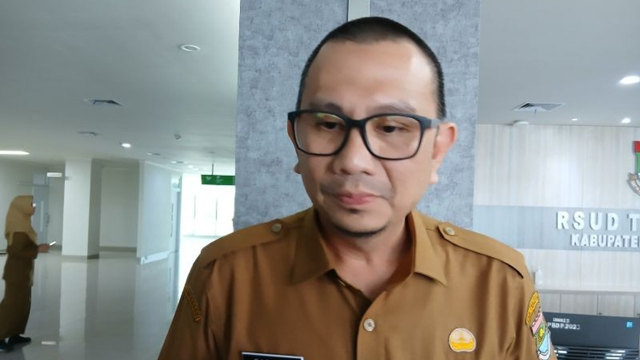 Pemerintah Kabupaten Tangerang akan merekrut 100 tenaga kesehatan untuk meningkatkan pelayanan di RSUD Tigaraksa yang baru beroperasi pada 2024.